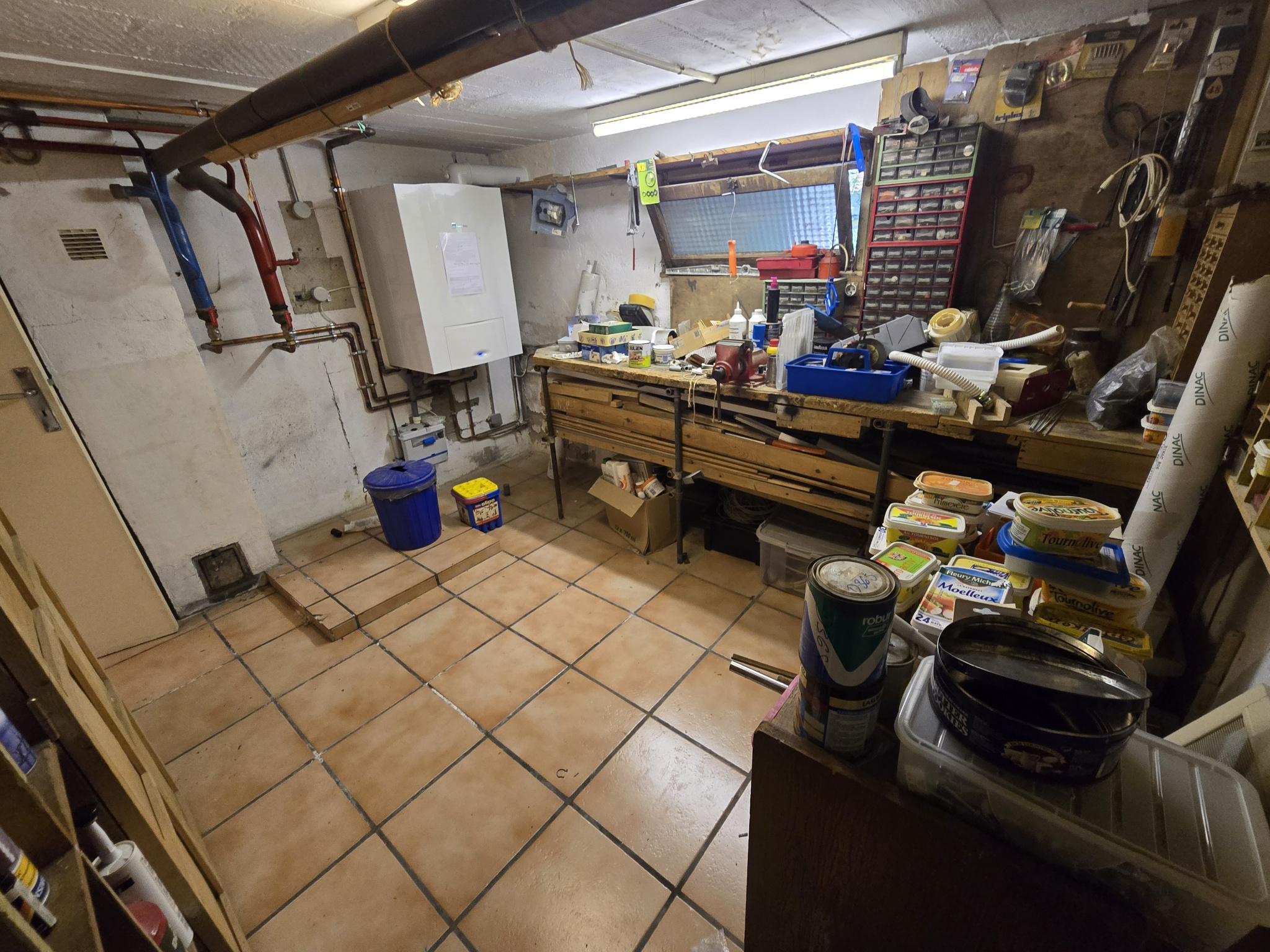 Maison sur sous-sol complet 2 chambres et véranda sur terrai